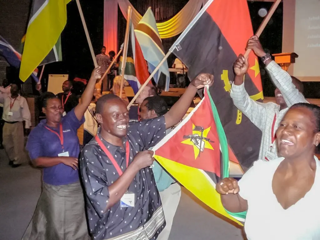 AA2 Zimbabwe2 zimnet flags copy